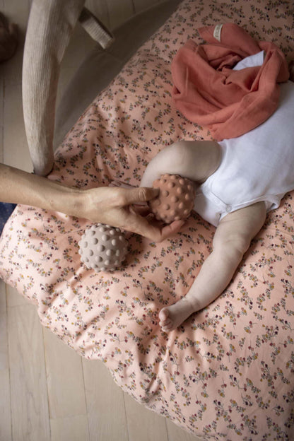 FILIBABBA - Svamp Sensorisk Boll - Motoriska Färdigheter Magi 🌟